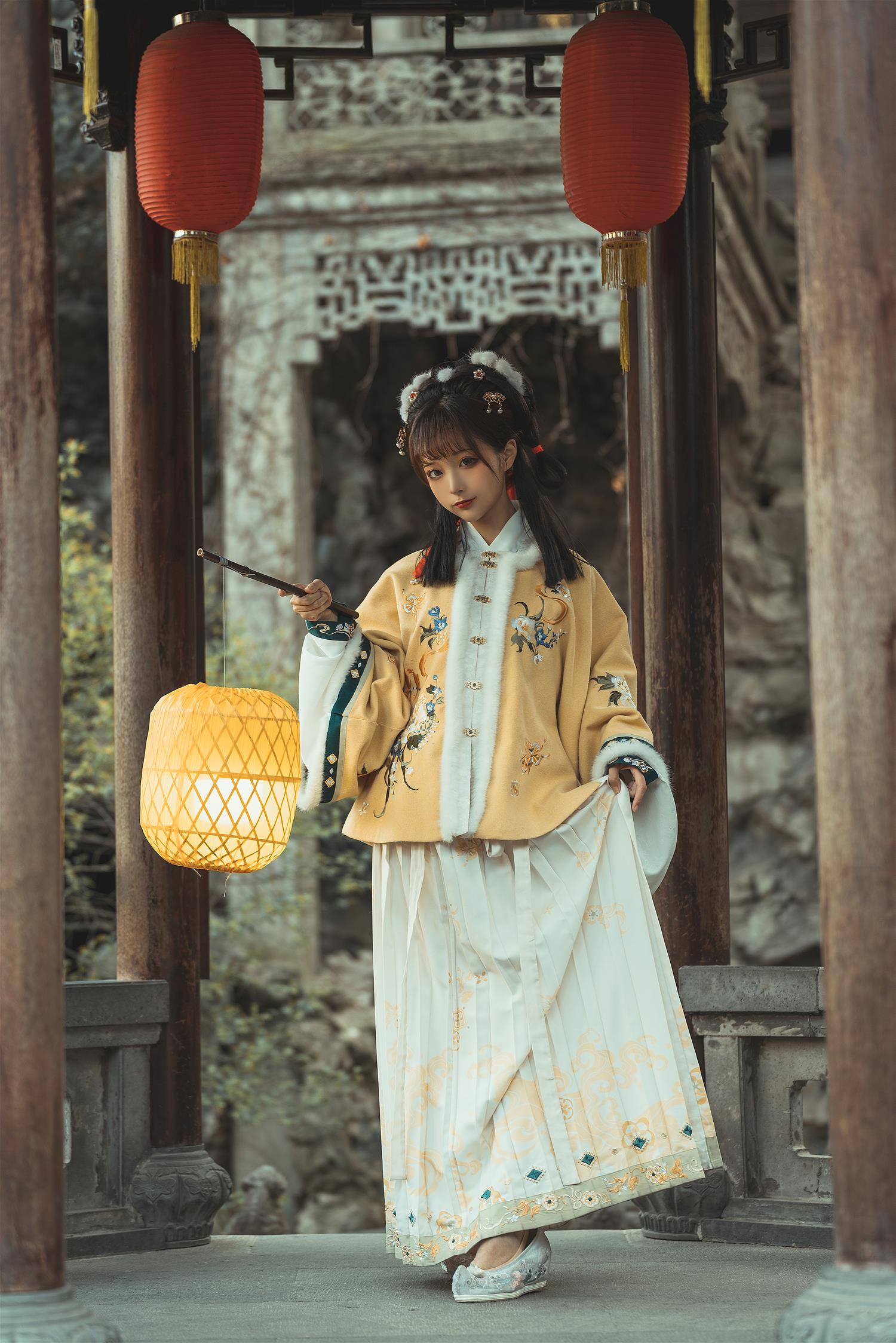 蠢沫沫 汉服 [9P-110MB]