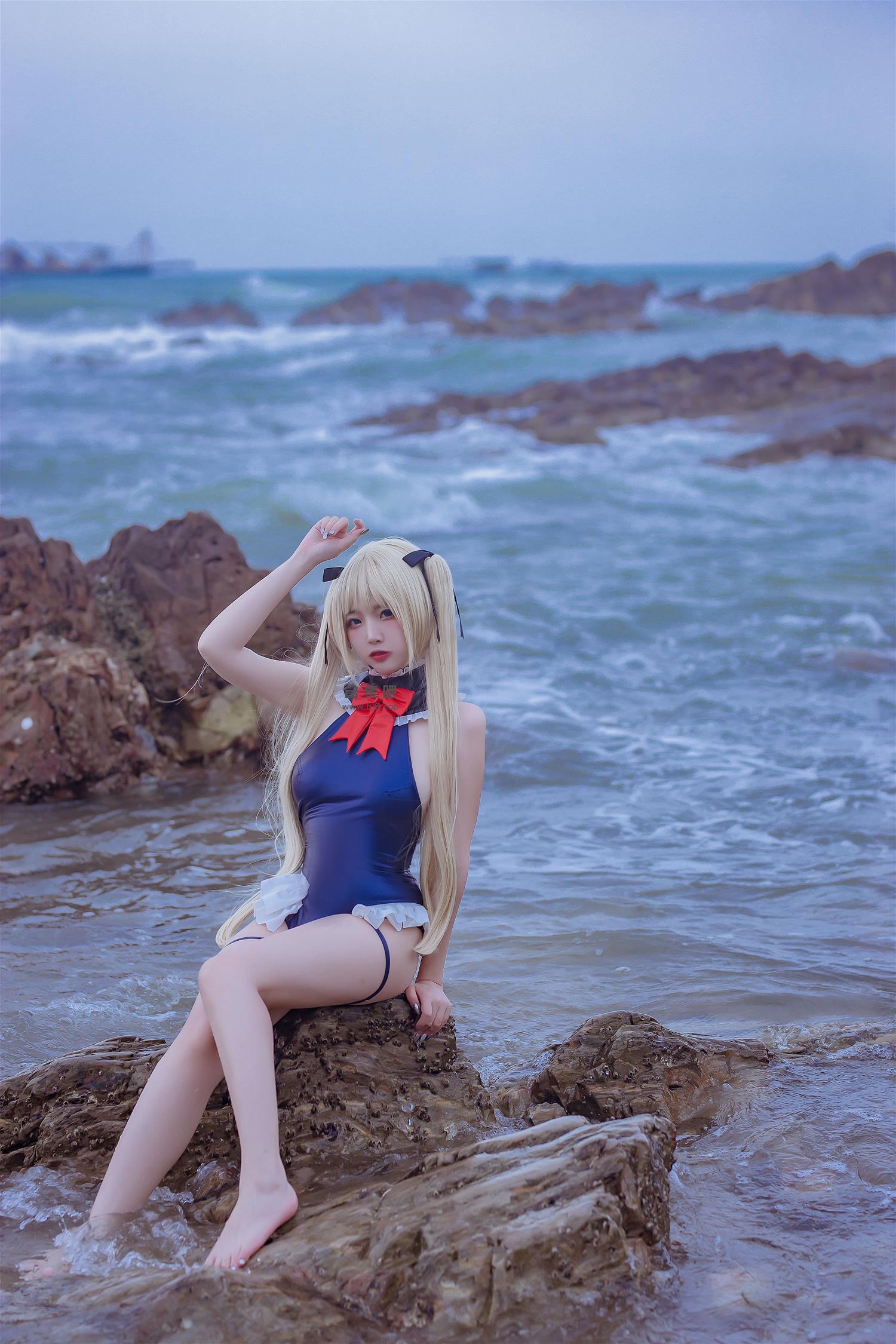 二佐 碧蓝航线 玛丽罗斯泳装 [13P-69MB]