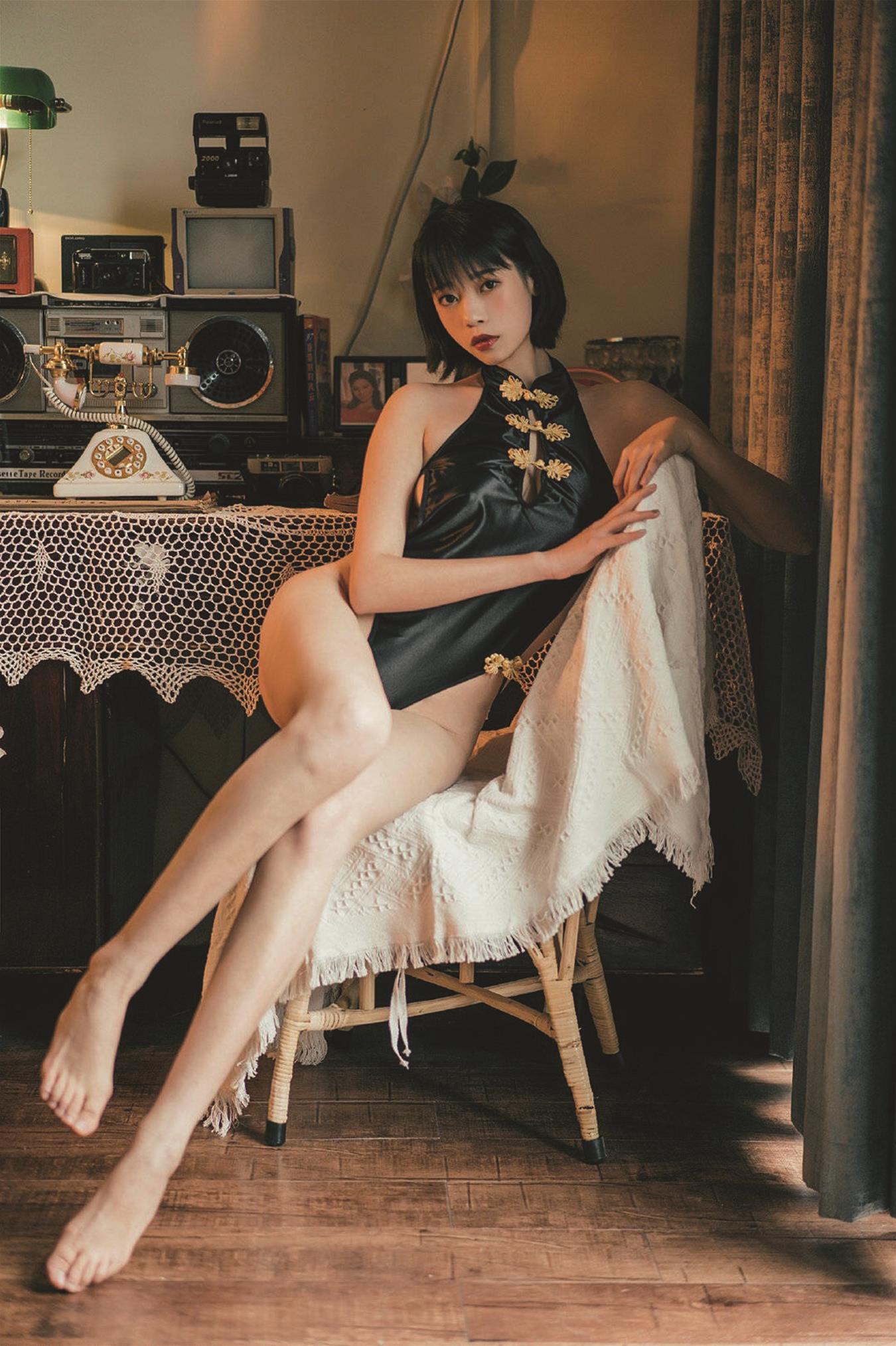 奈汐酱nice 黄昏 [18P-84MB]