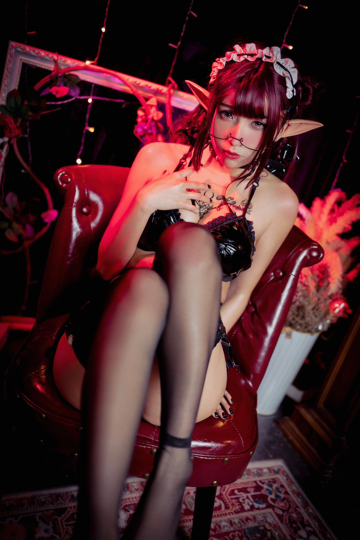 特软儿Sona 腥月女仆 [12P-97MB]