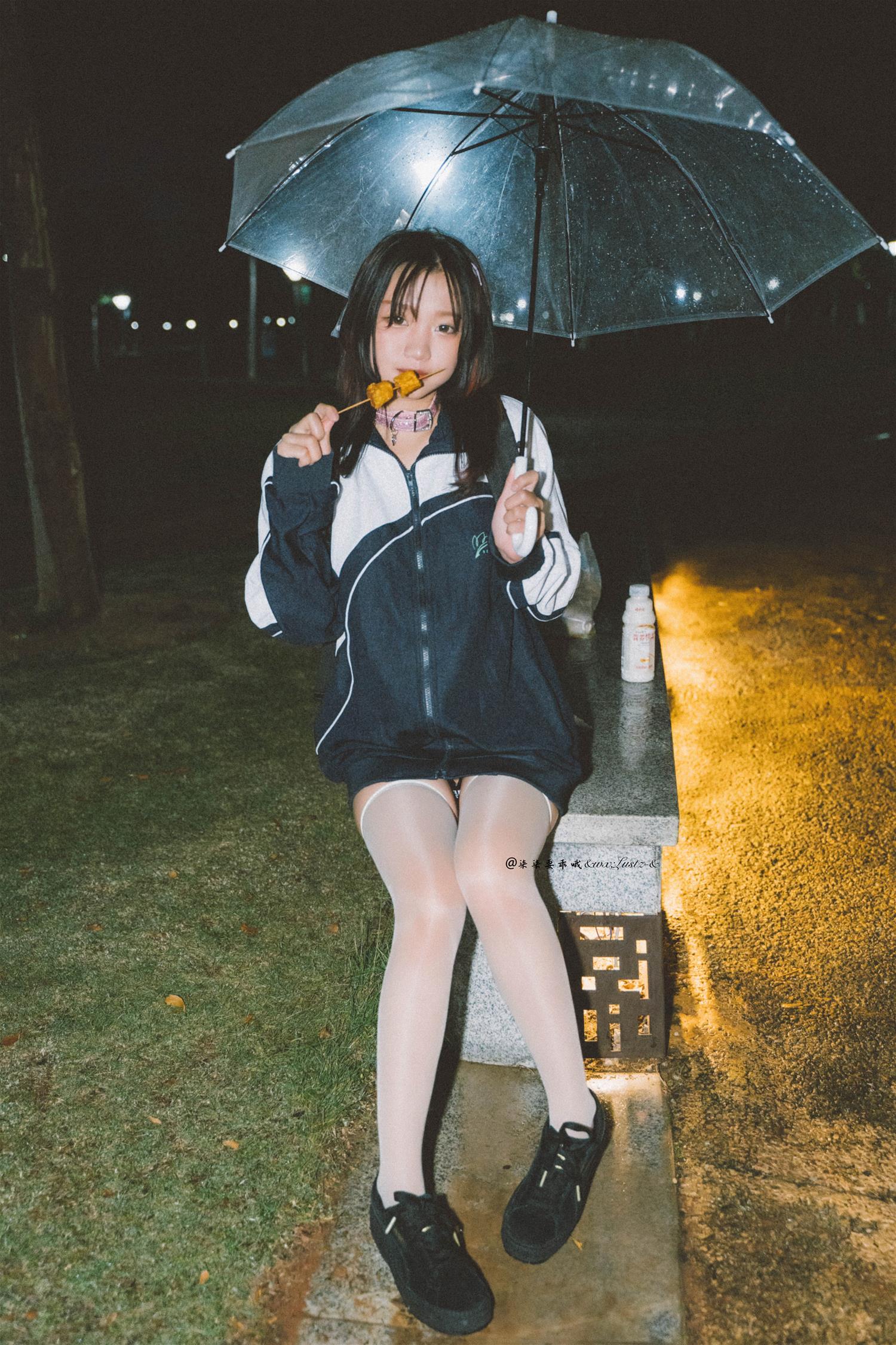 柒柒要乖哦 校服 [42P1V-376MB]