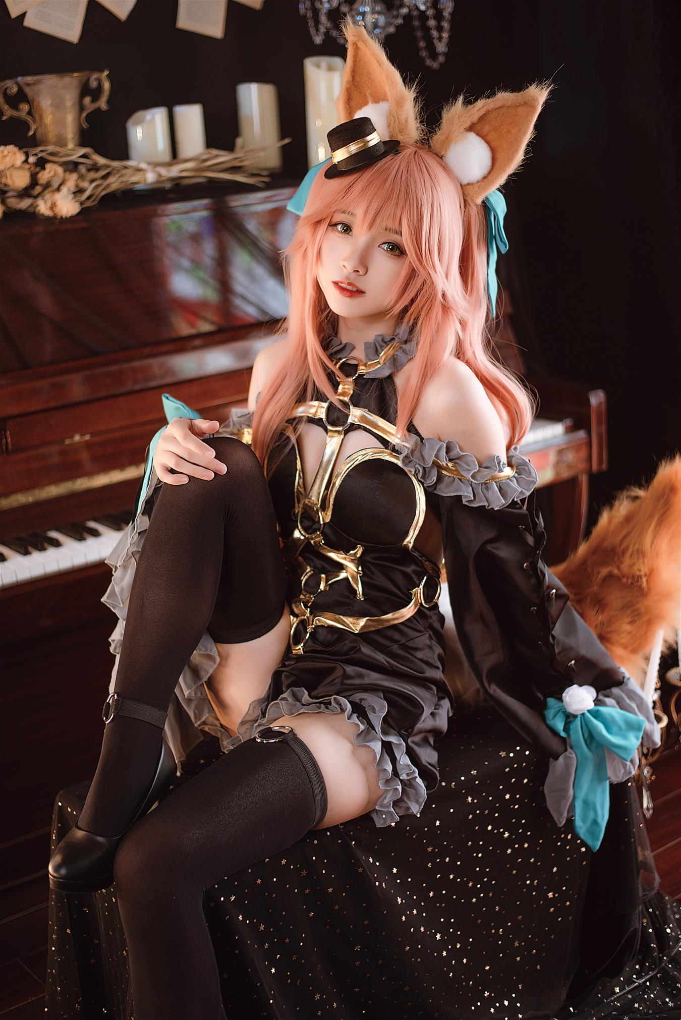 大大卷卷小卷 玉藻前 漆黑の魔术服 [12P-91MB]