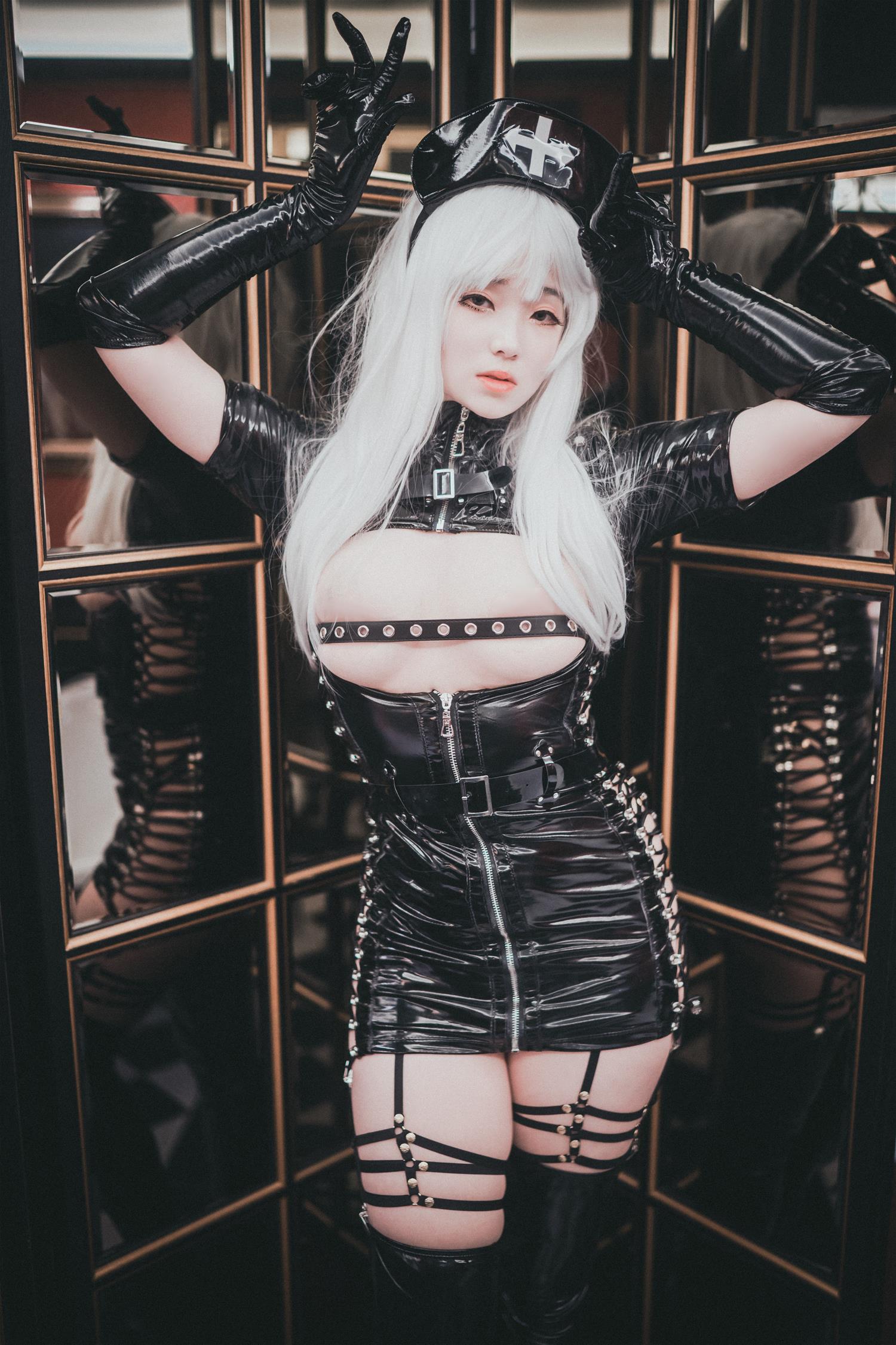 BamBi Poisonous Nurse [70P-733MB]