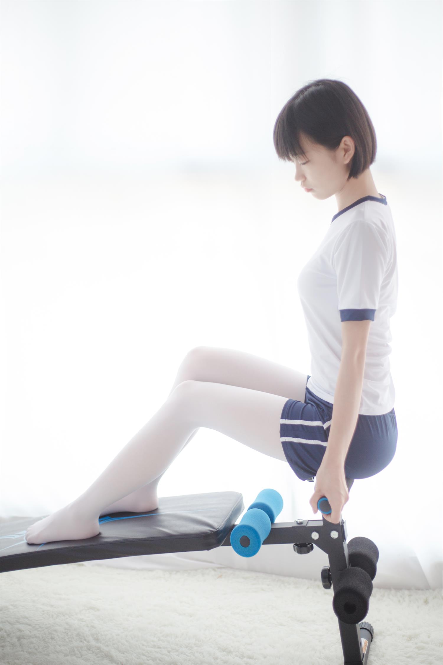 少女秩序 VOL.002 运动白丝少女 [40P-272MB]