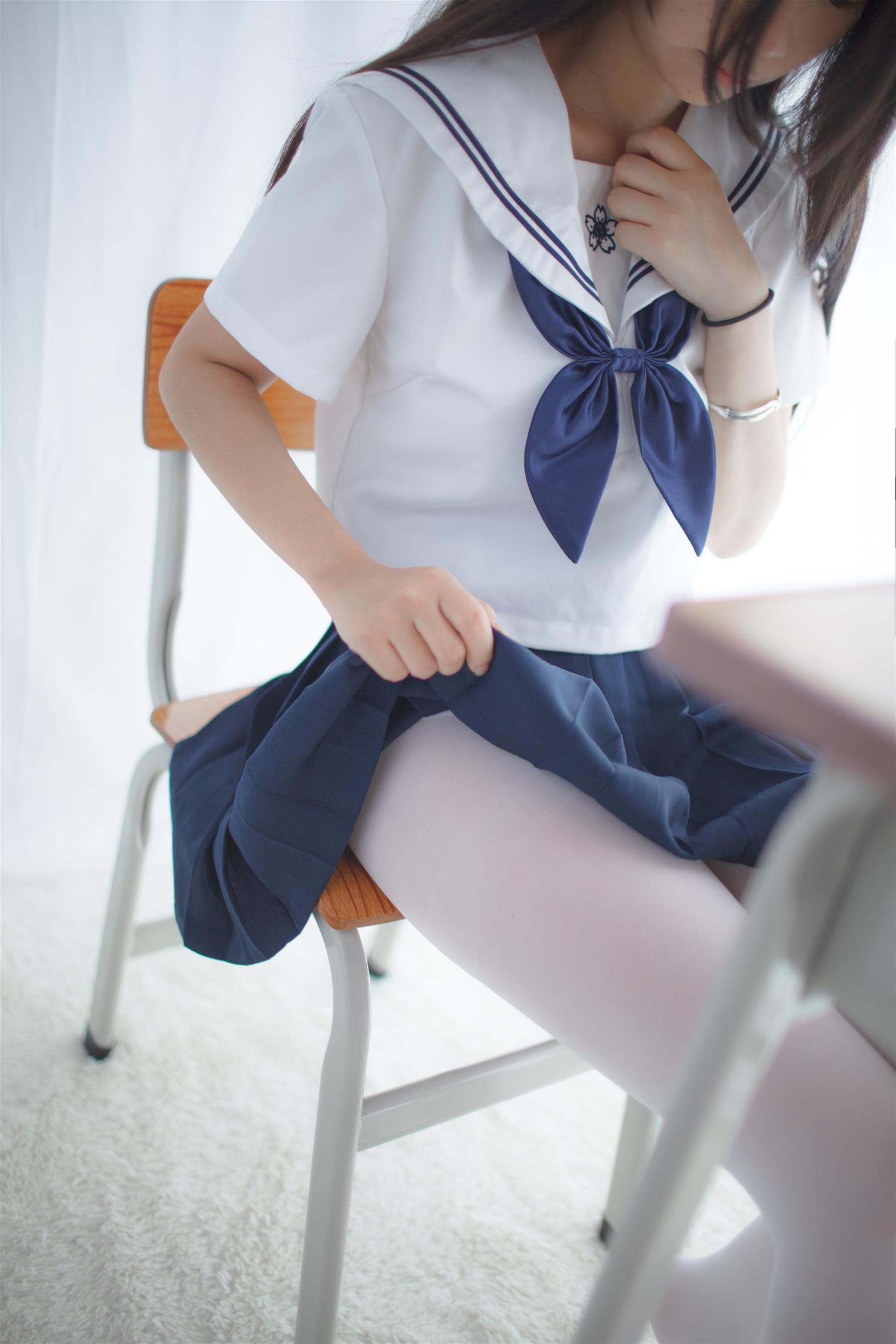 少女秩序 VOL.005 JK制服丝袜少女 [30P-194MB]