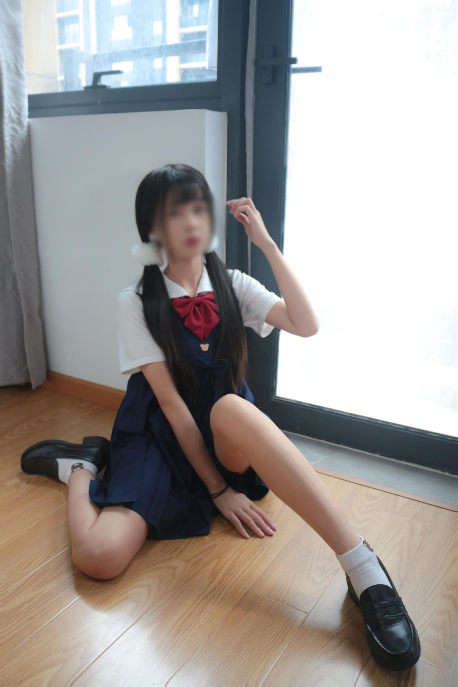 是暖暖呀 楼道阳光 [13P-80MB]