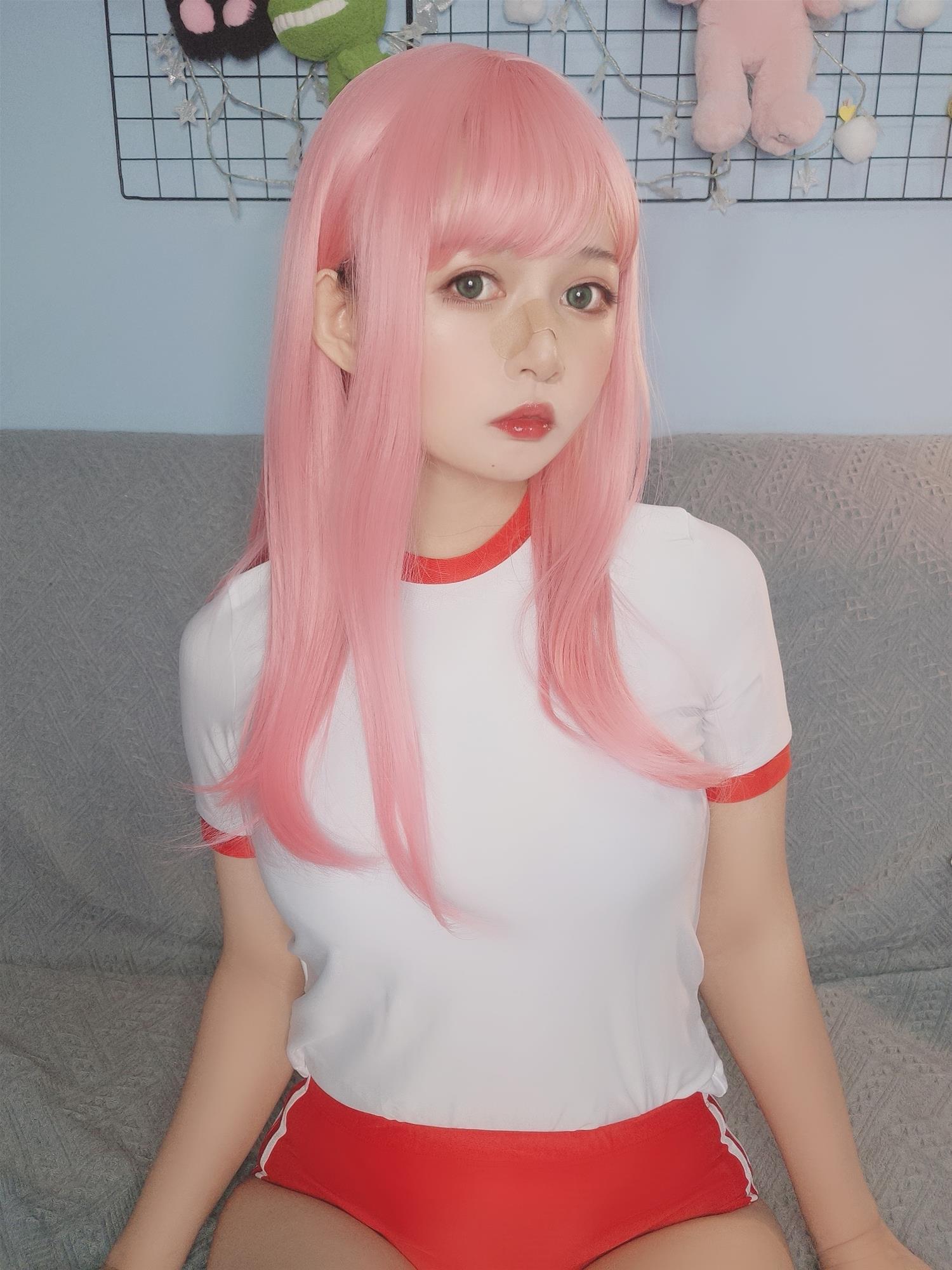 黑猫猫 体操服自拍 [16P-41MB]