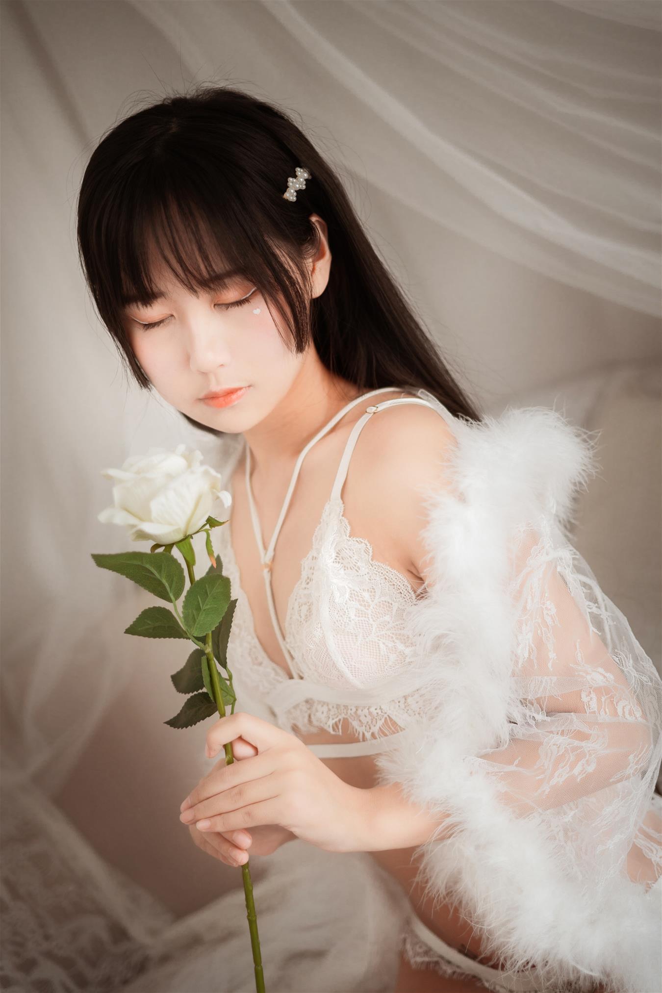 萌芽儿o0 毛绒内衣 [27P-278MB]