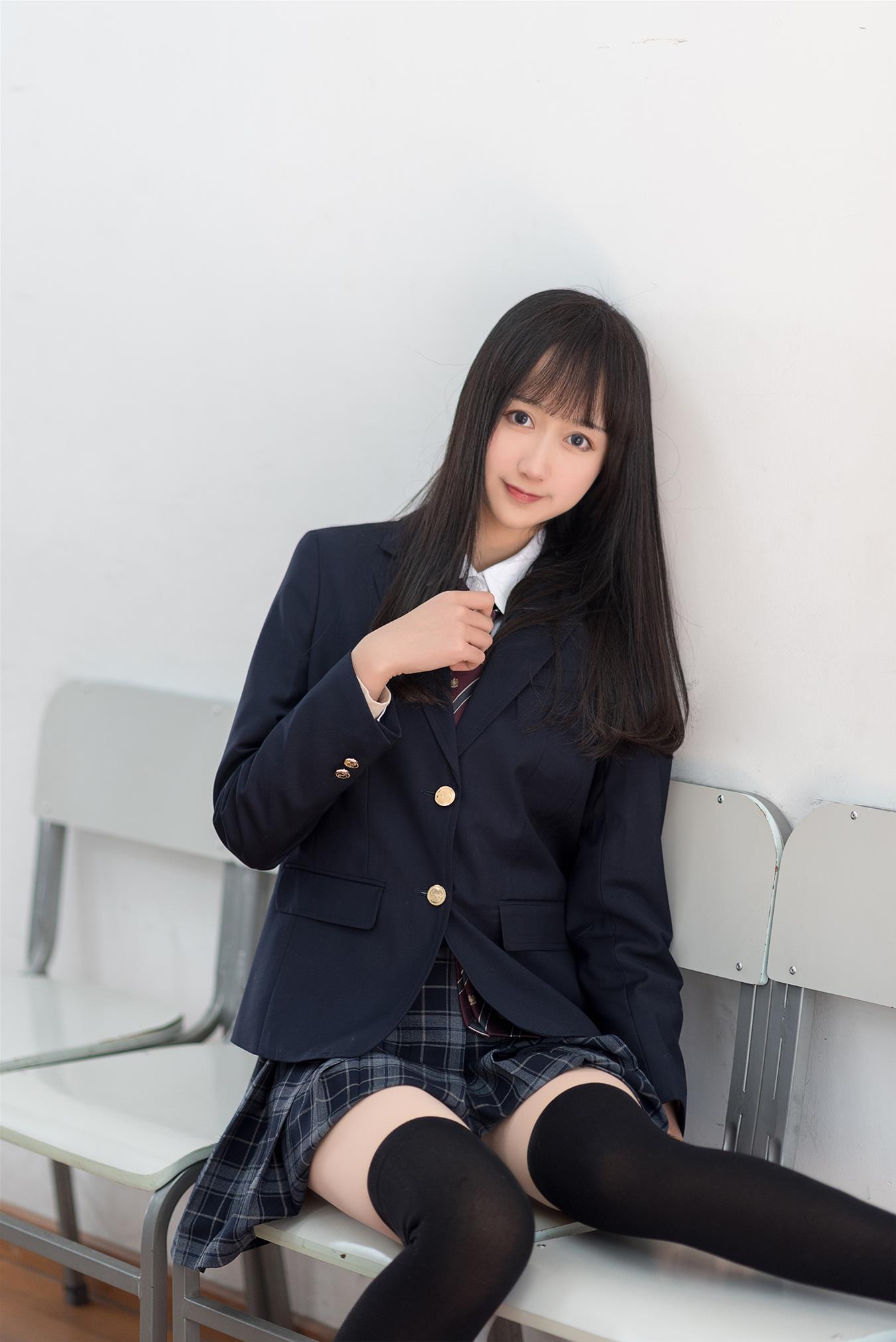 木绵绵OwO 西式JK [47P-61MB]