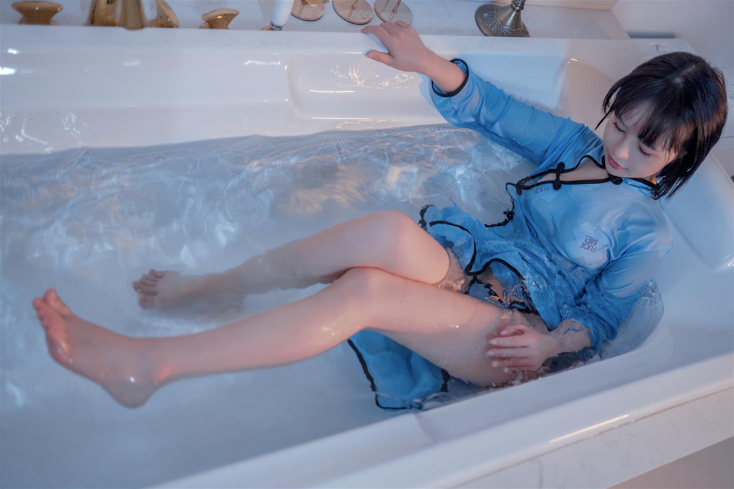 晕崽 民国女学生 [42P-752MB]