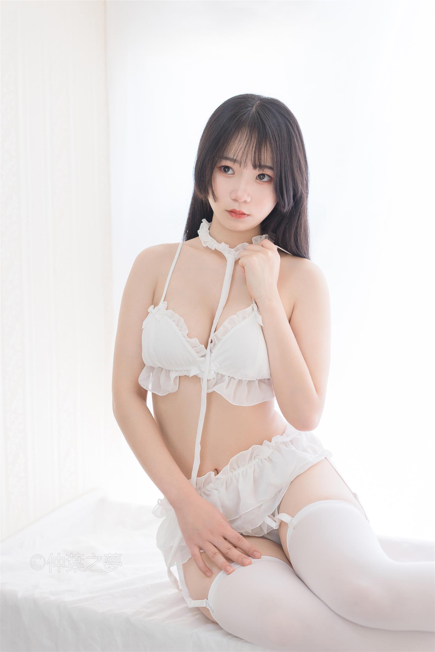 轻兰映画 Grand.009 半度喵 白丝春潮 [93P-469MB]