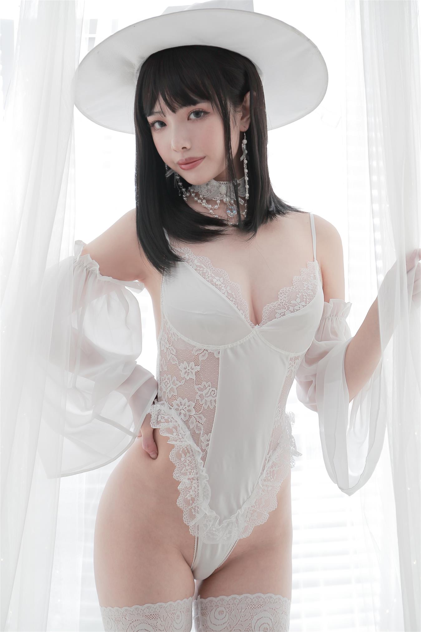 雯妹不讲道理 白女巫 [34P-254MB]