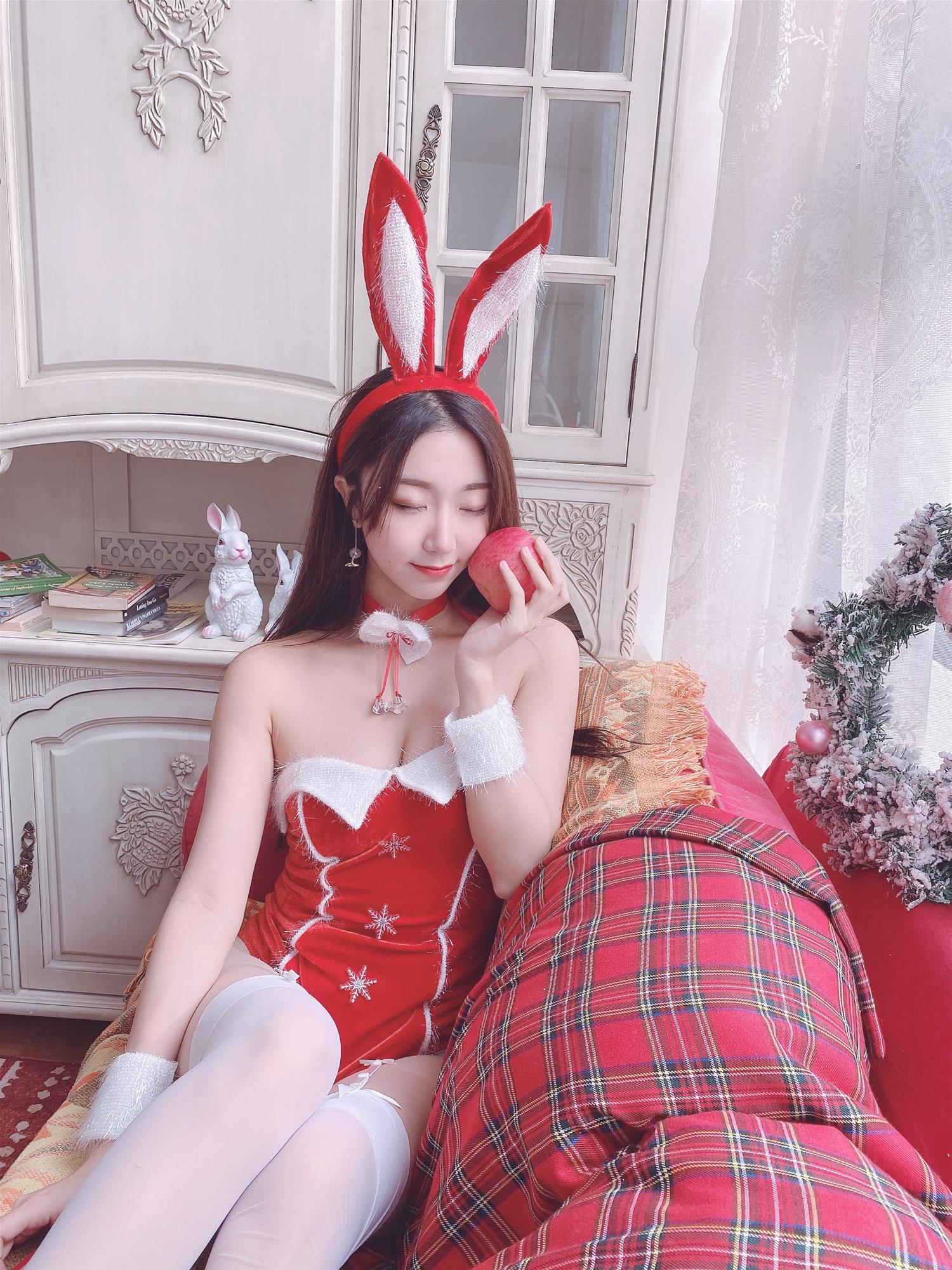 黑川 圣诞小兔子 [32P-80MB]