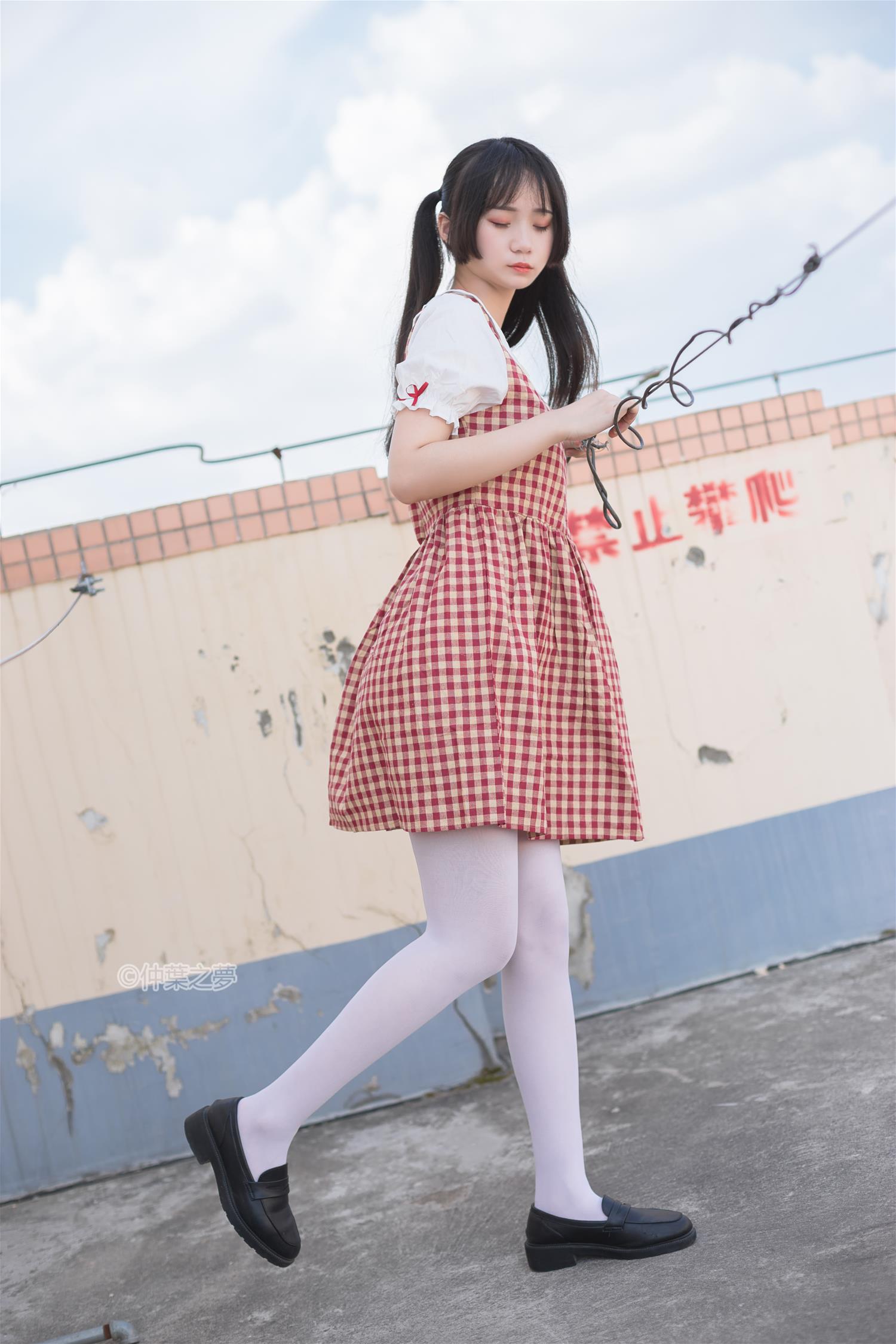 轻兰映画 SPL.009 白丝格子连衣裙 [93P-226MB]