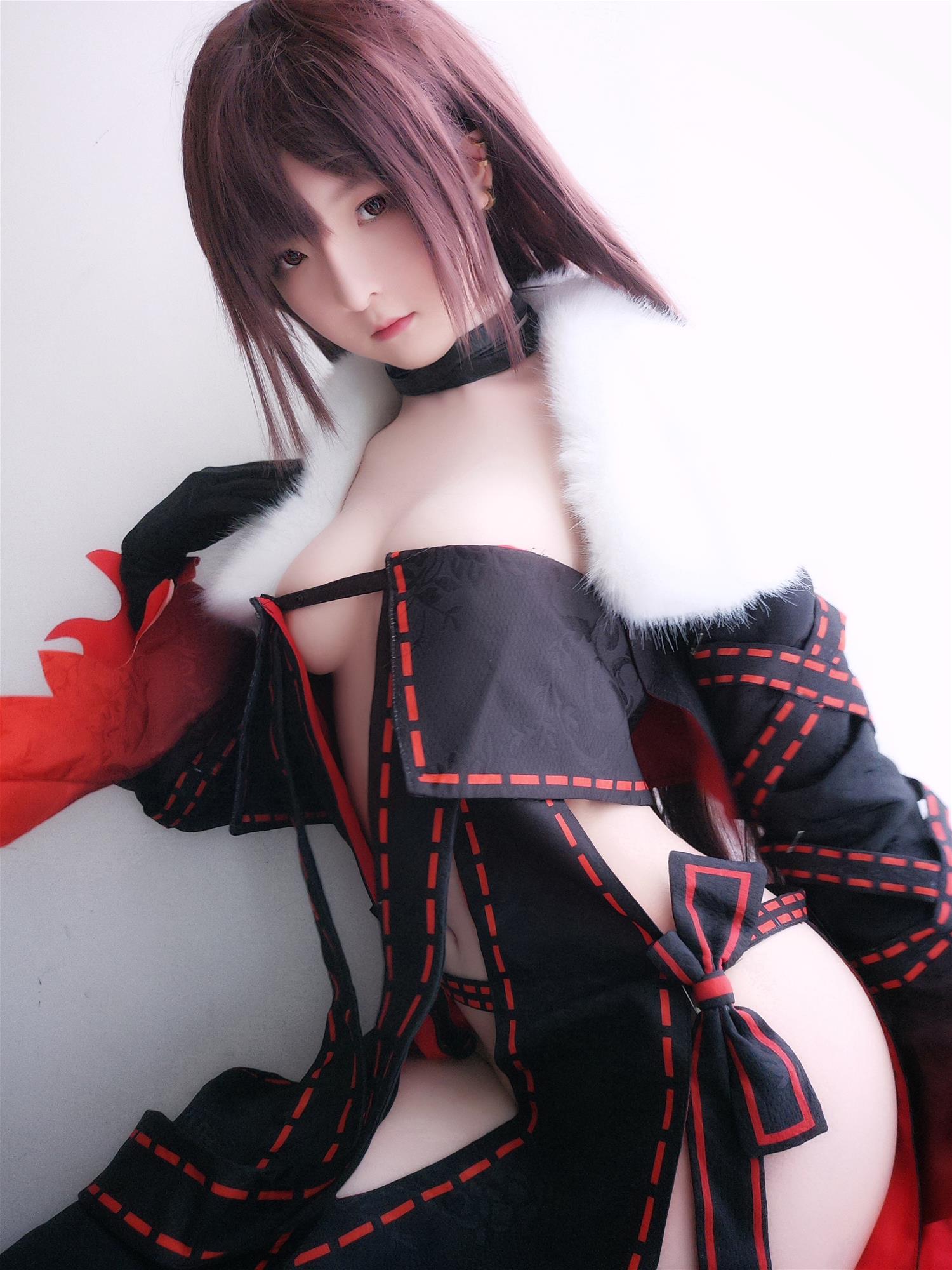 一小央泽 FGO虞姬 [30P4V-194MB]
