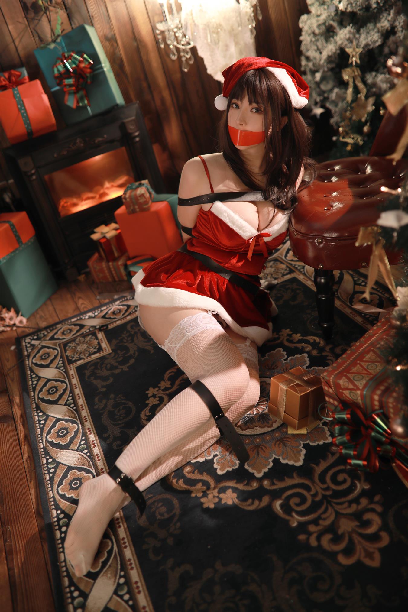 小容仔咕咕咕w 圣诞礼物×捆绑 [49P-188MB]