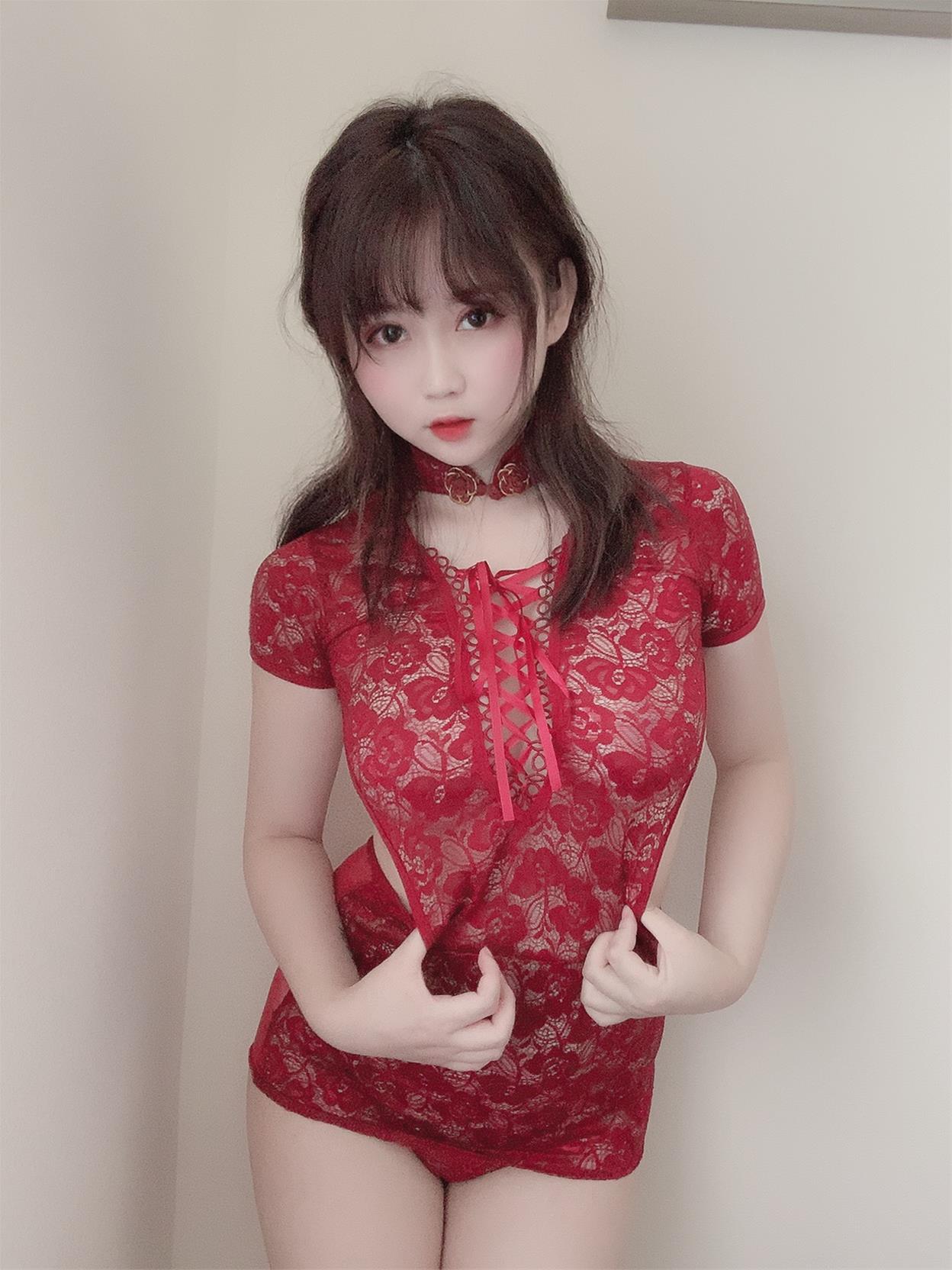 是依酱吖 红色旗袍 [25P-13MB]