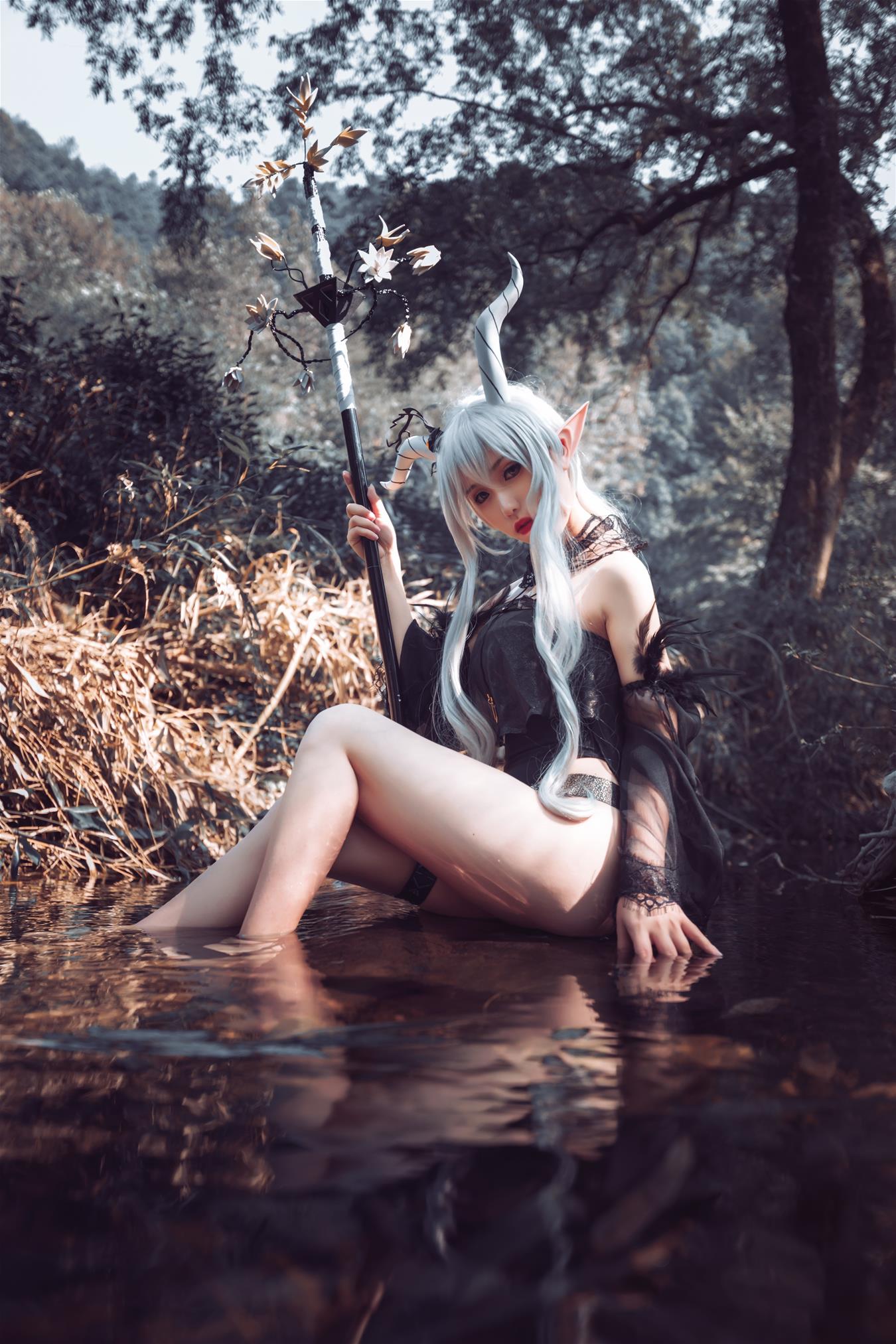 芋圆侑子 闪灵泳装 [9P-55MB]