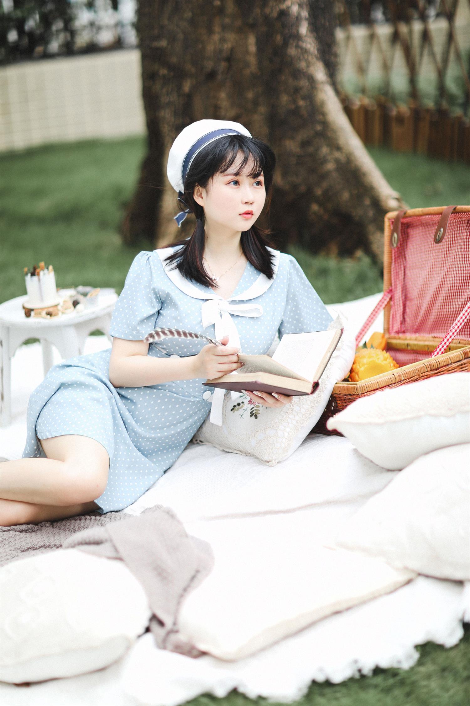 是依酱吖 依酱私人拍摄图 [30P-165MB]