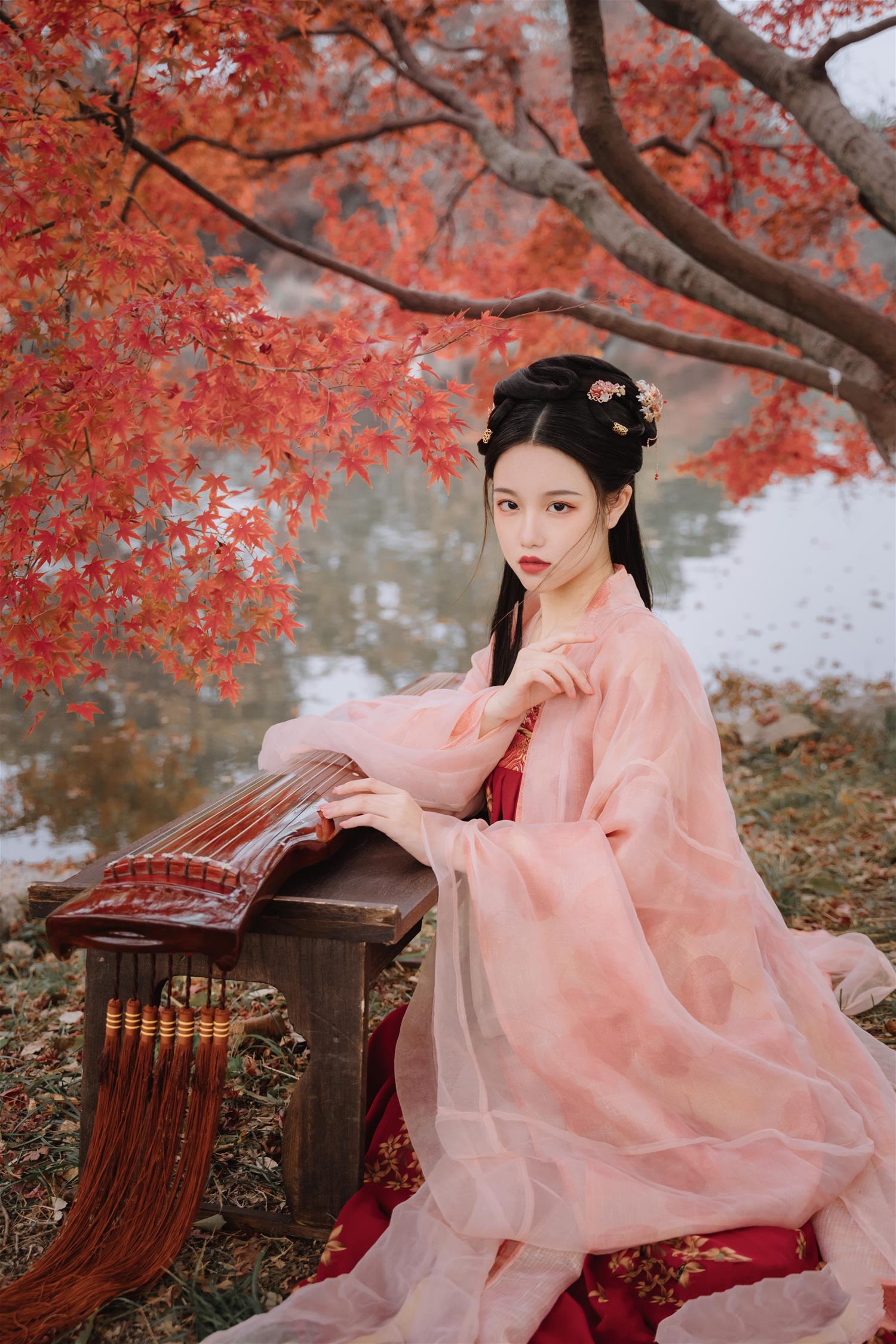 九疑 霜叶红于二月花 [23P-233MB]