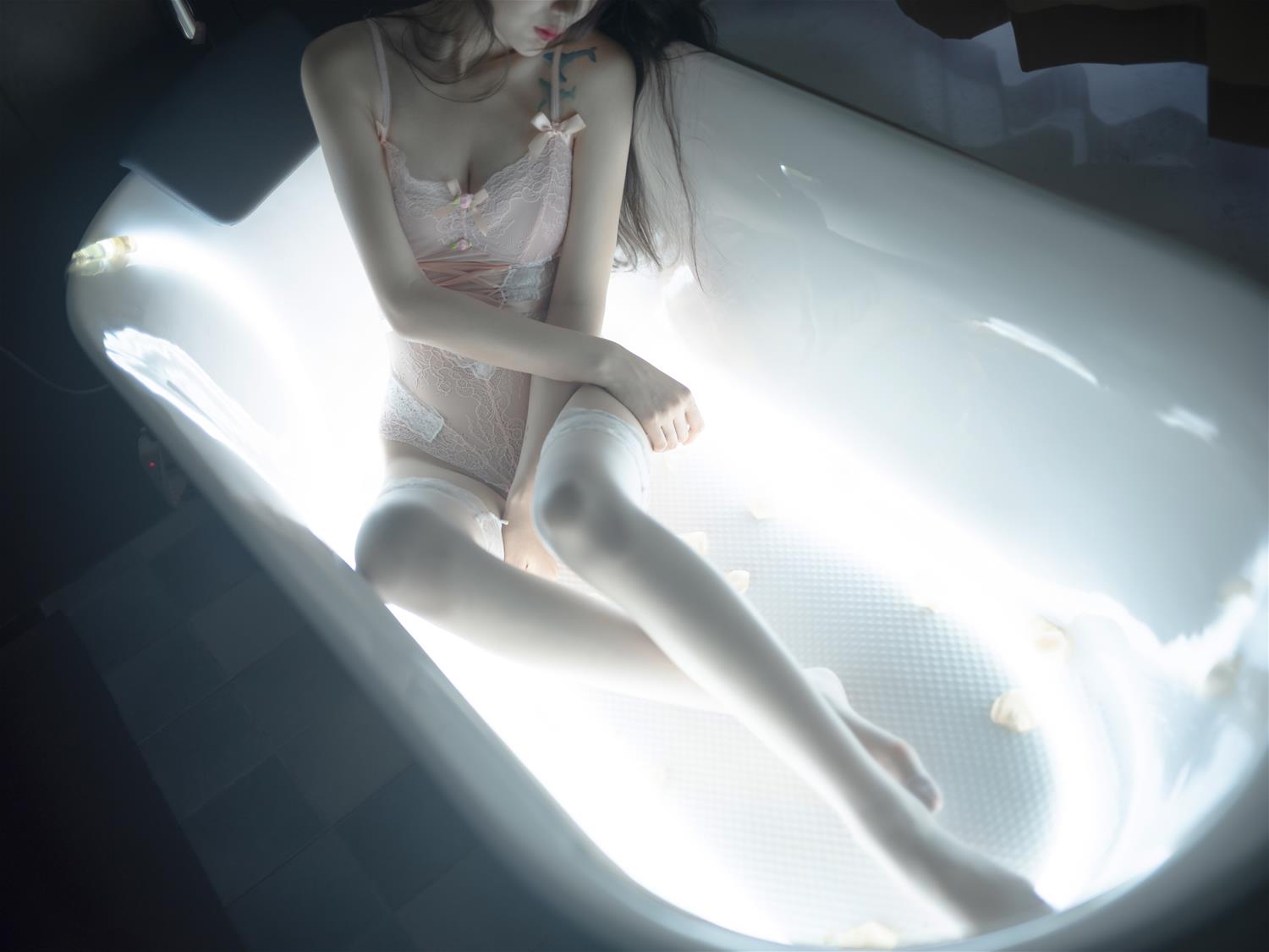 一米八的大梨子 思念如苦海 [40P-197MB]