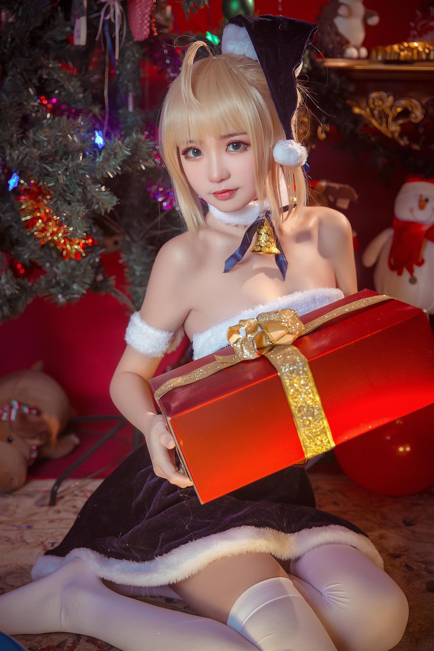 这个泡泡就是逊啦 阿尔托莉雅 圣诞贺图 [16P-32MB]