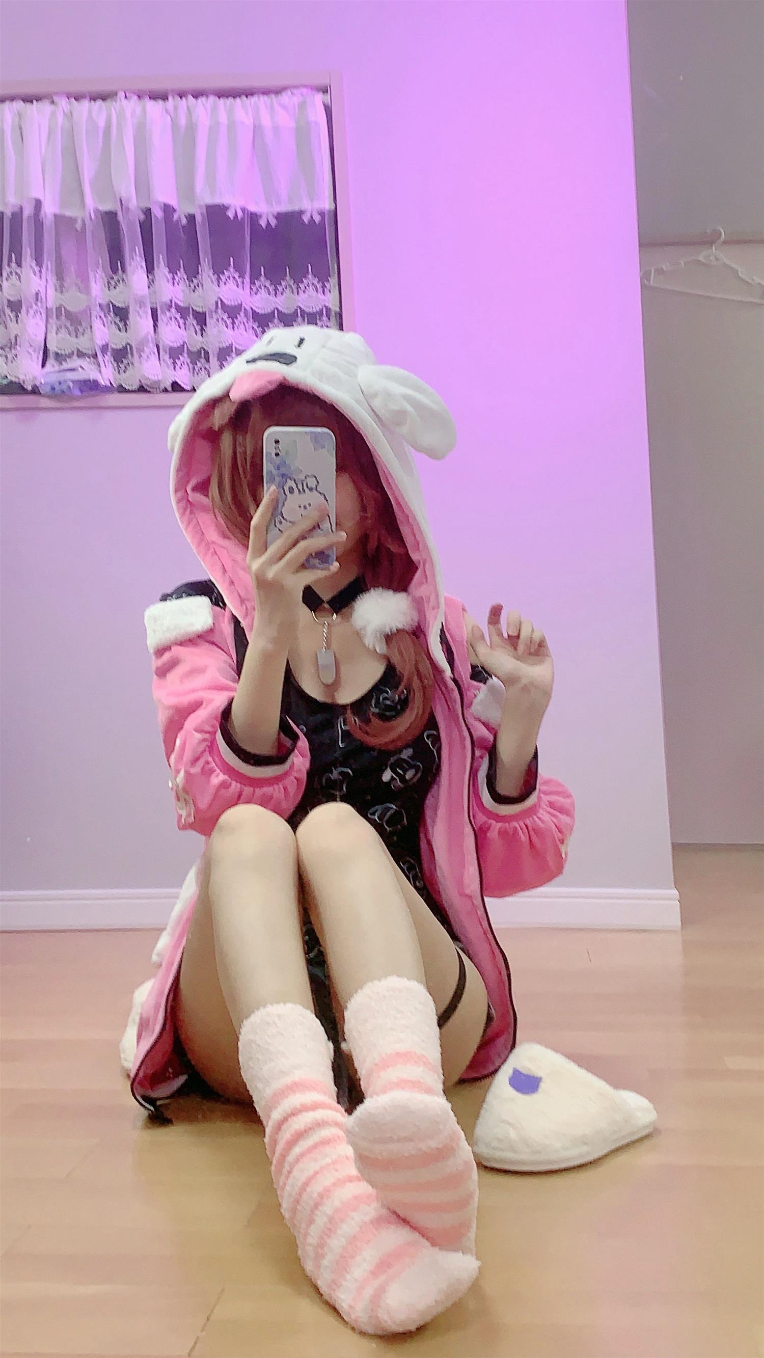 千阳 戌神ころね [12P-39MB]