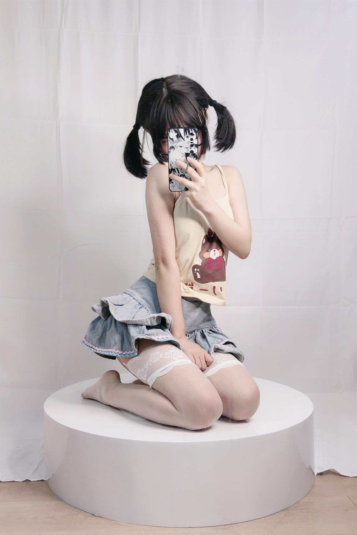 神沢永莉 绫蛋糕裙吊带袜汐 [22P-60MB]