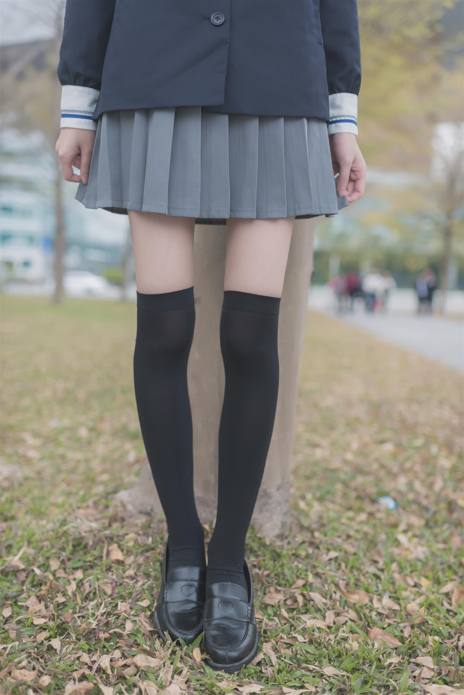 风之领域 NO.021 学妹户外黑丝 [50P-154MB]