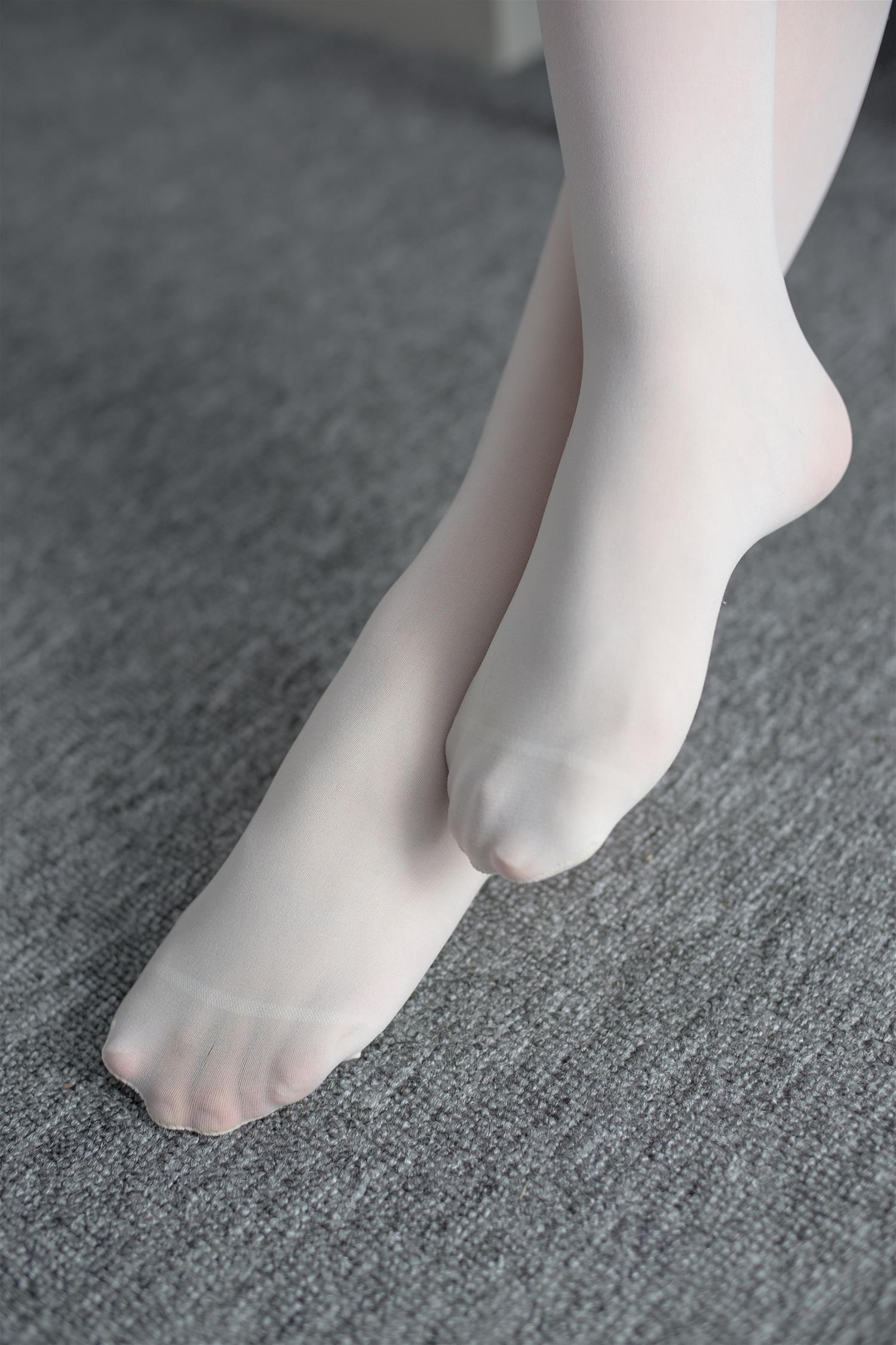 森萝财团 R15-027 完美丝足 [95P-479MB]