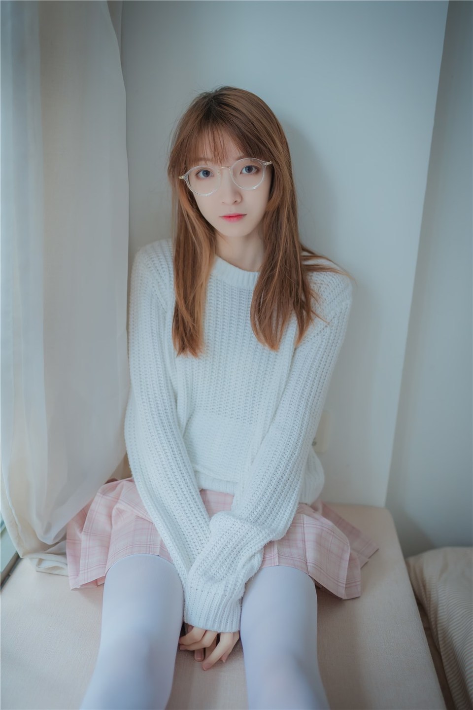 少女写真@粉格裙的眼镜娘 [44P]