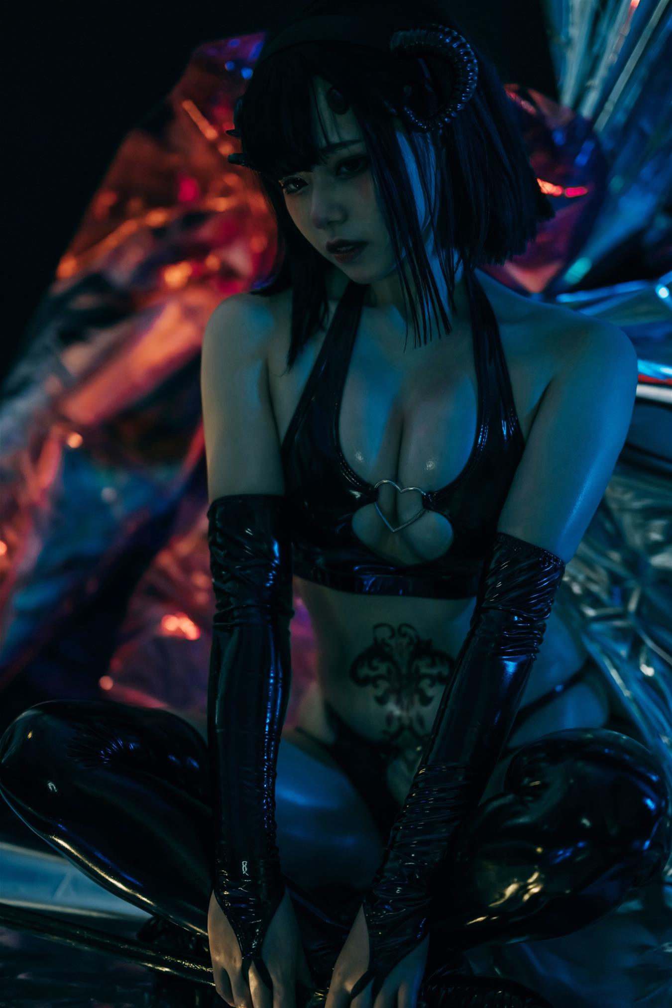 七月喵子 小恶魔 [28P-196MB]