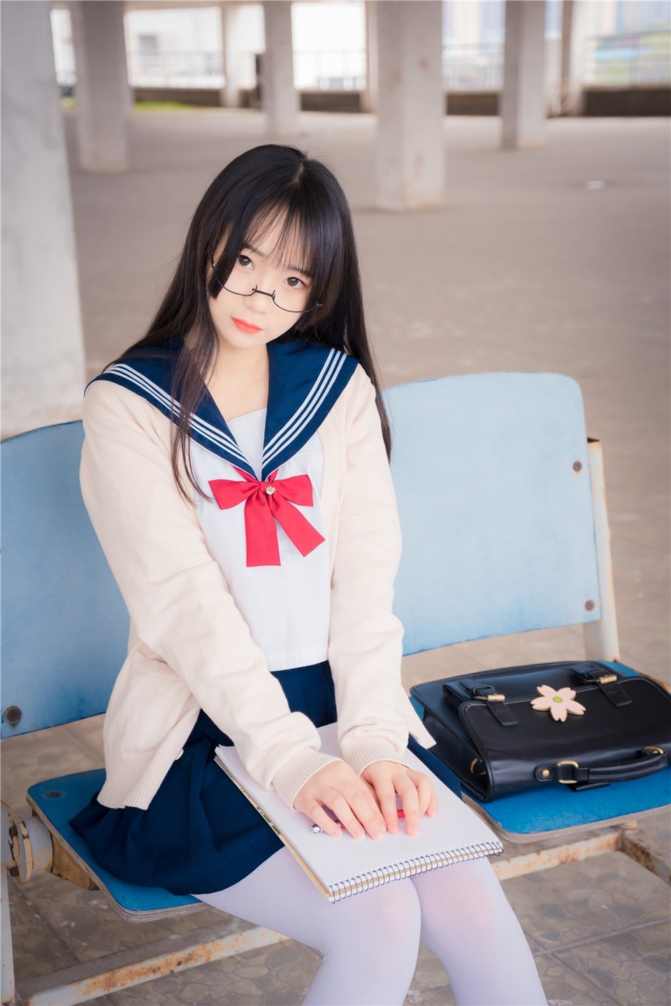 少女写真@白丝眼镜娘 [43P]