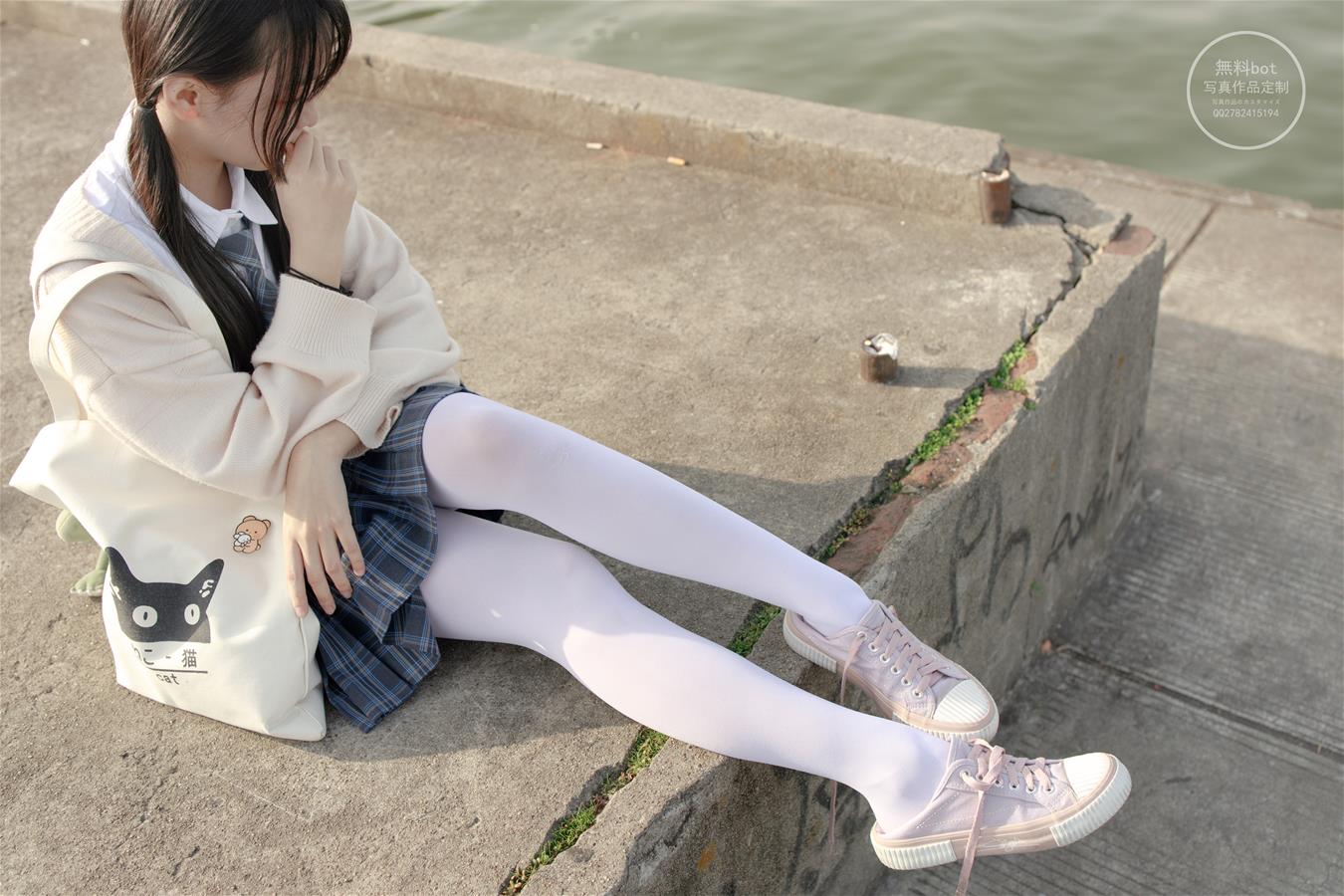 森萝财团 有料-004 依依 白丝50D [77P-1.04GB]