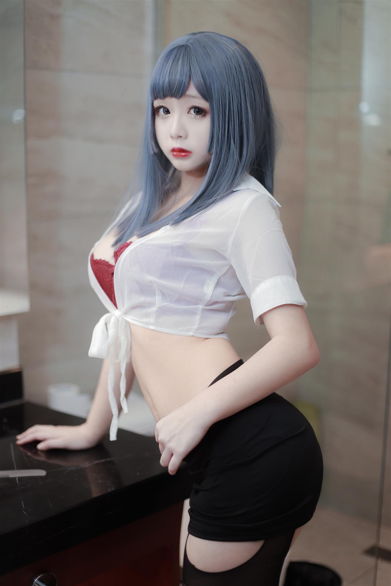 日奈娇 浴室OL [41P-356MB]