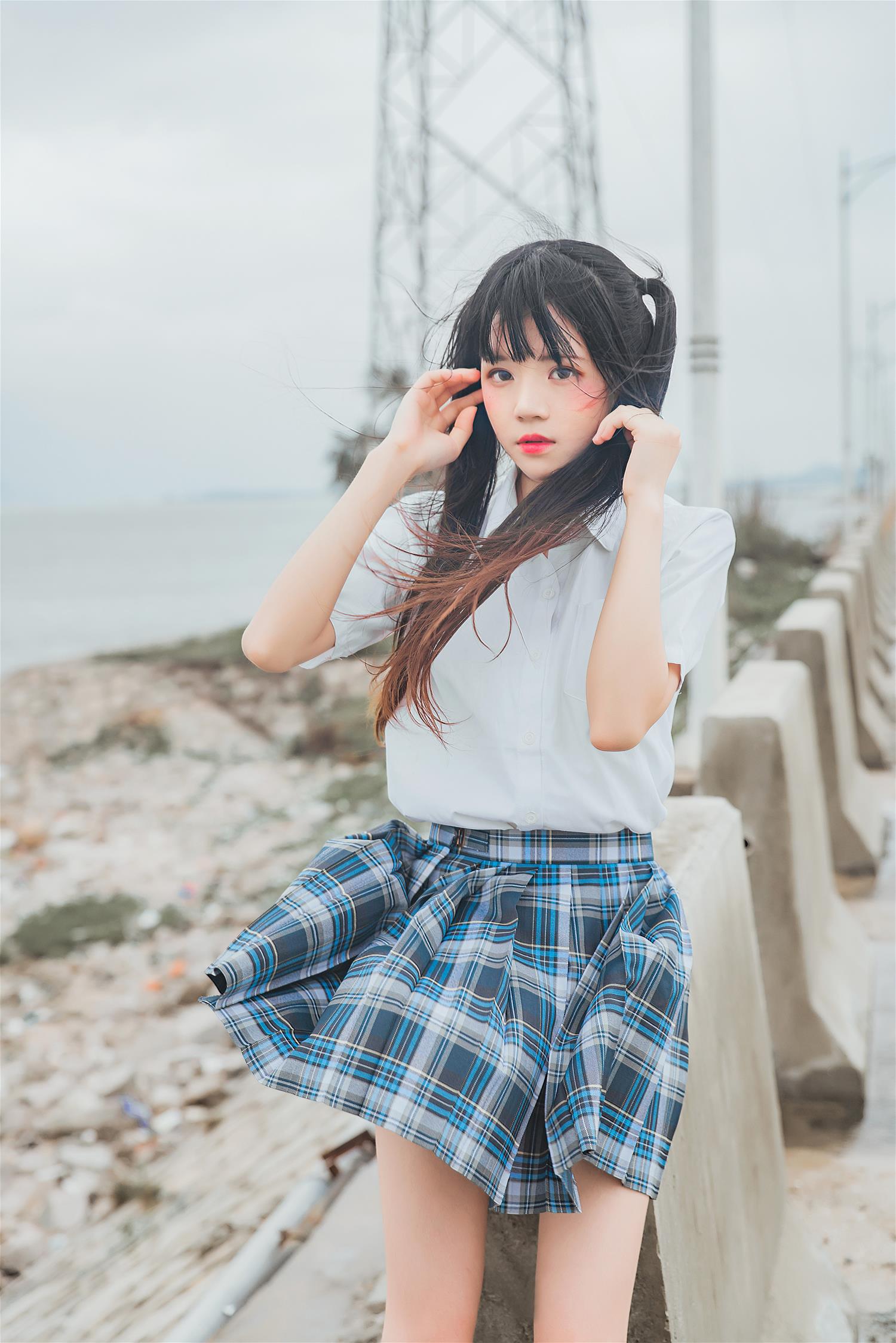 桜桃喵 耳畔的风 [27P-377MB]