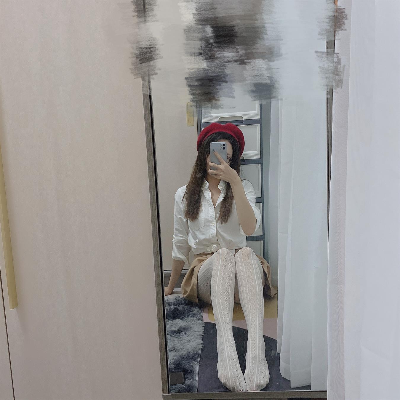 秋和柯基 圣诞自拍 [15P1V-669MB]