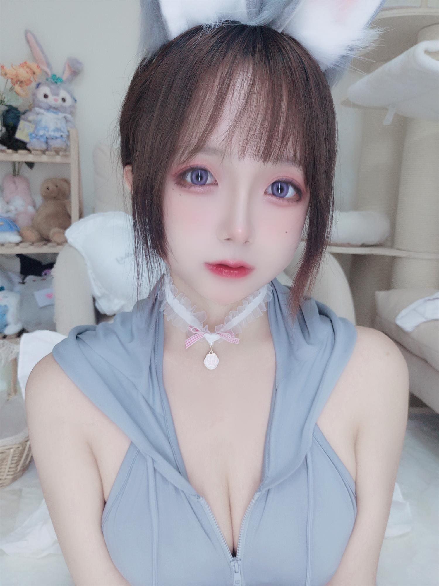 日奈娇 兔兔卫衣 [65P1V-247MB]