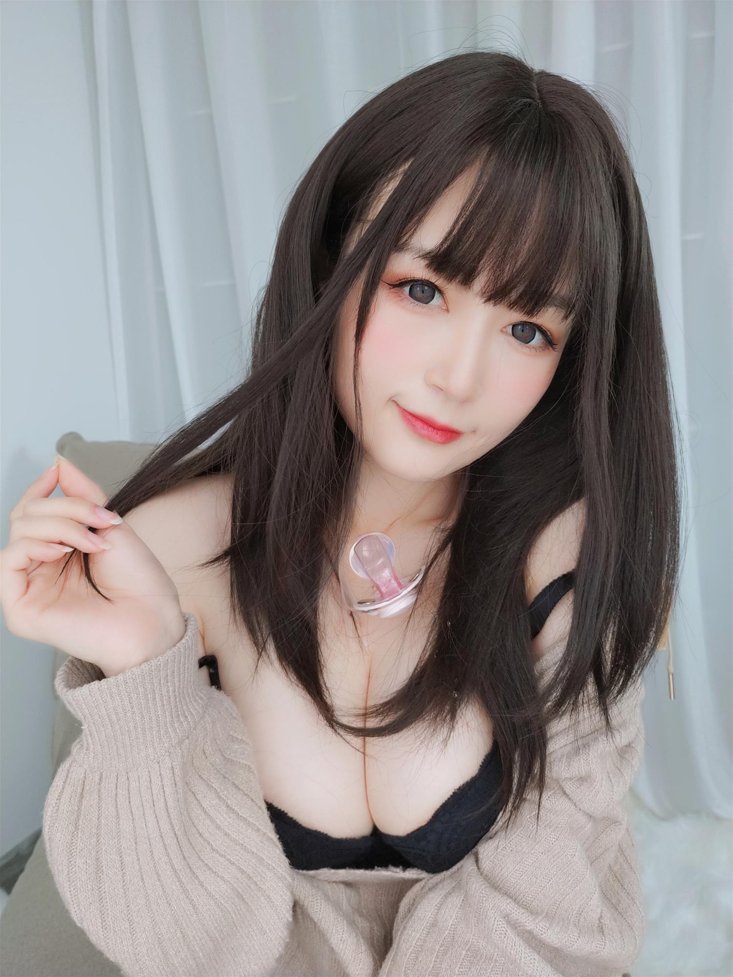 Coser小姐姐 白银81 甜美后辈日常篇 [130P3V-991MB]